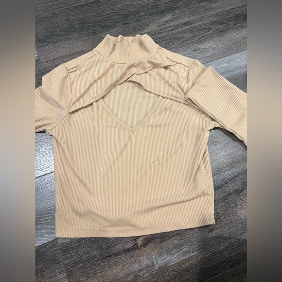 Long Sleeve Turtle Neck - Picture 1 of 3